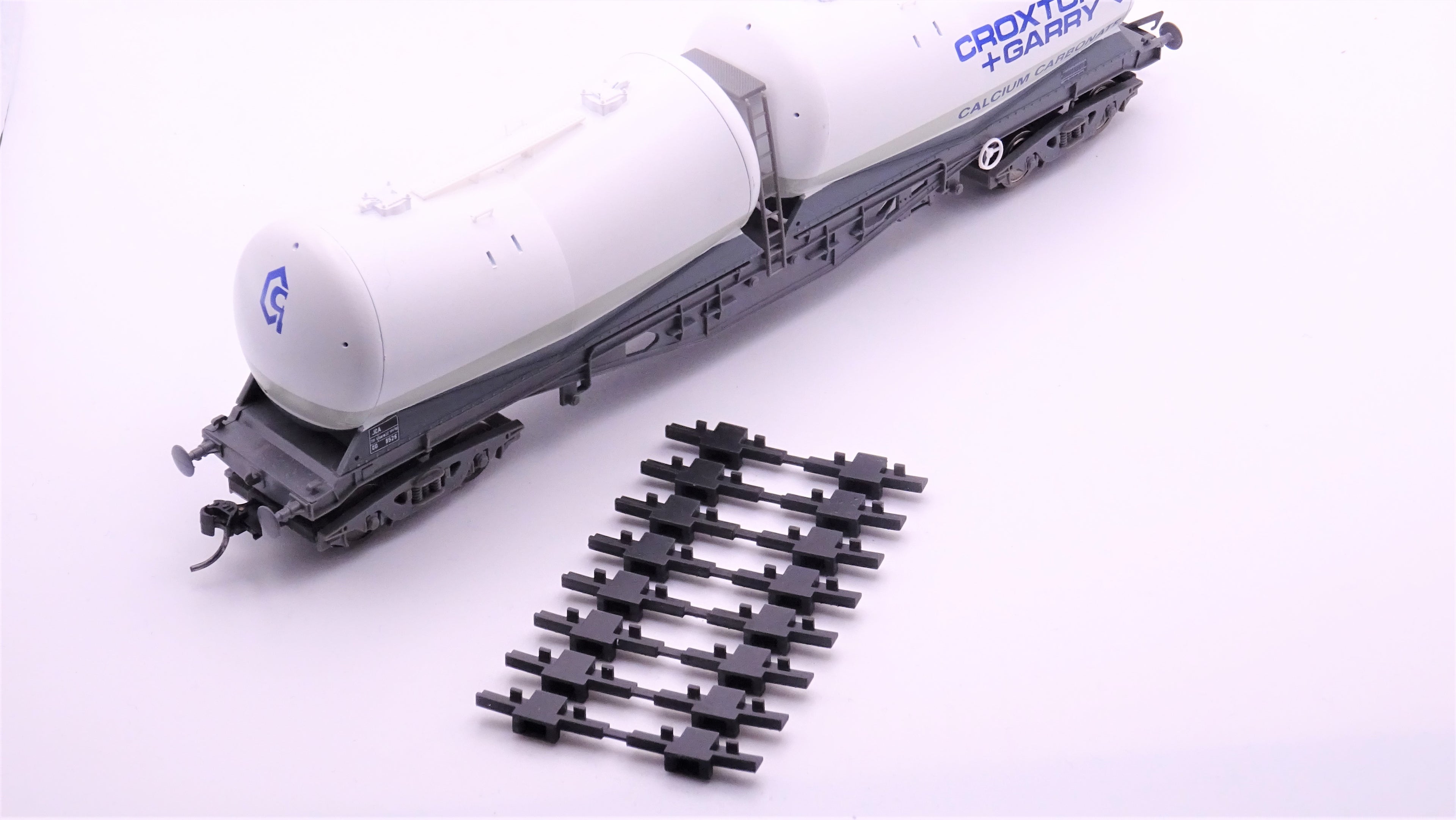 OO/4mm - LIMA, PCA Wagon NEM converters