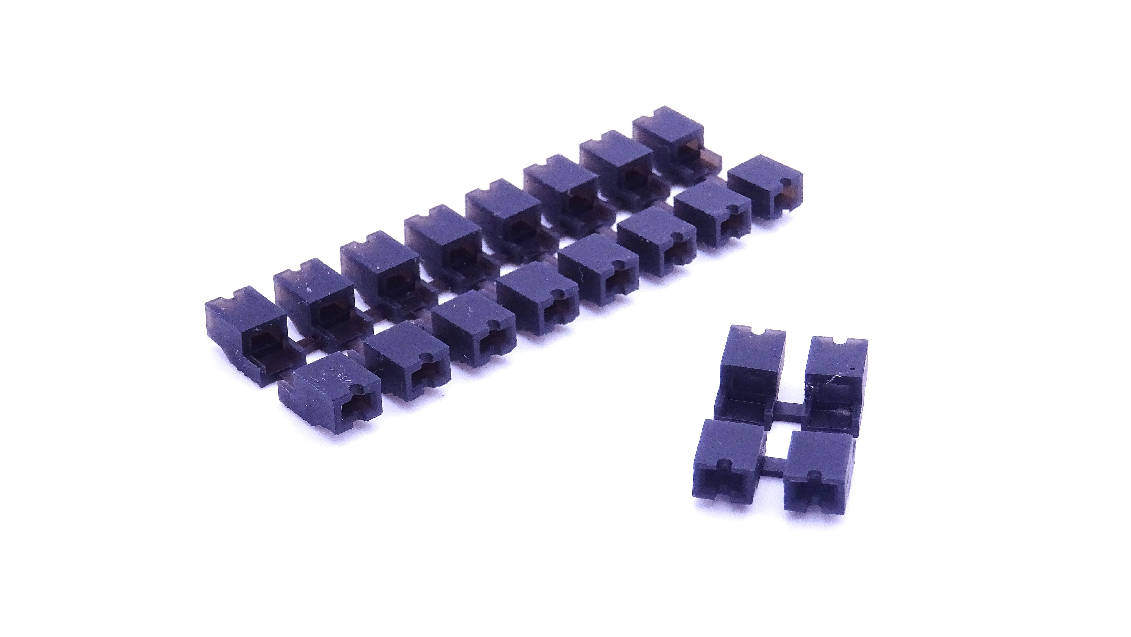OO/4mm - Hornby, Seacow Wagon, NEM converters