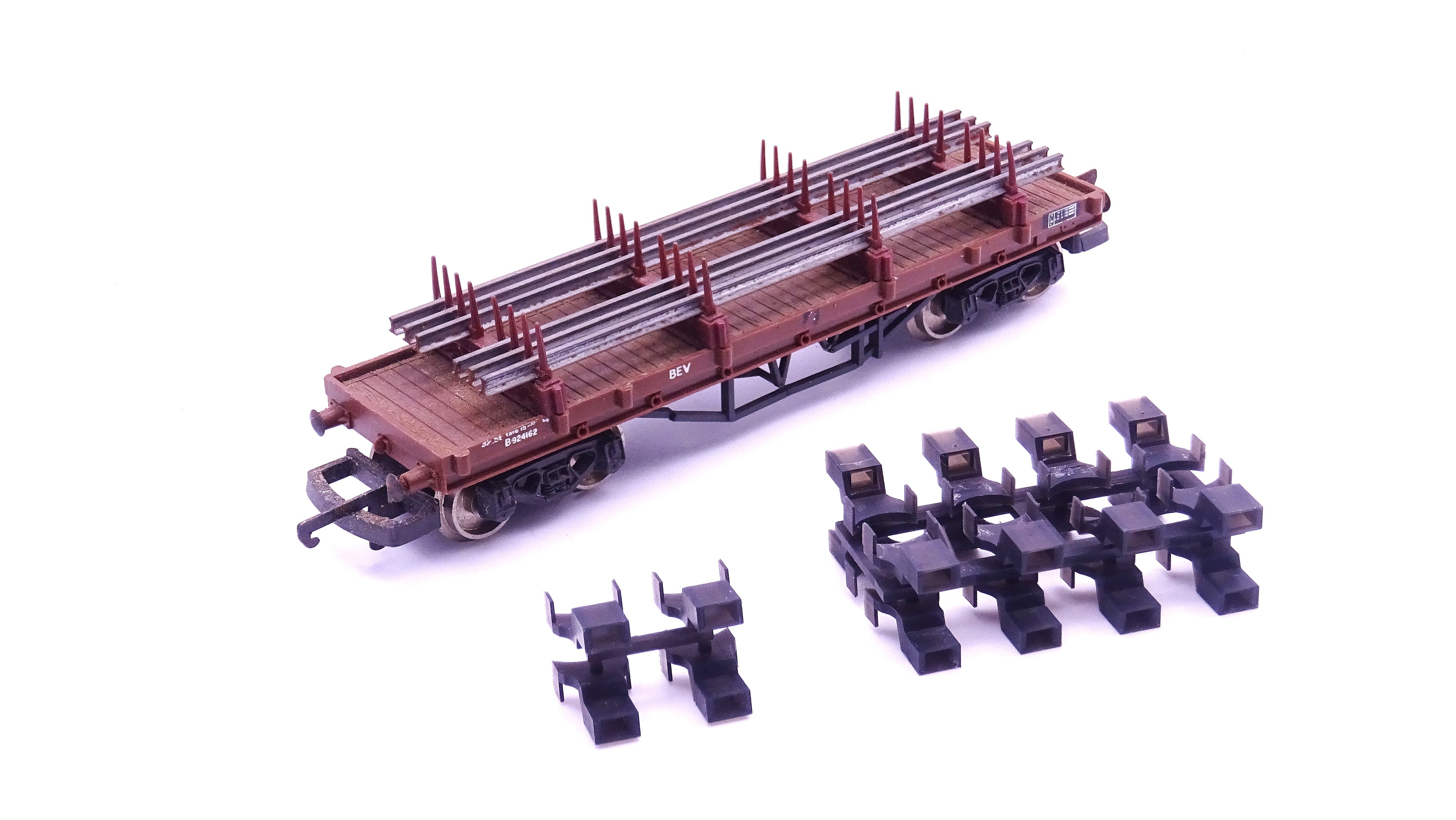 OO/4mm - Lima Seacow/BEV Wagon, NEM Pocket